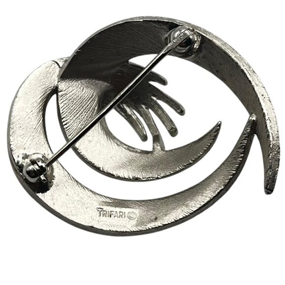 Vintage Crown Trifari Brushed Silver Tone Rounded Crashing Wave Swirl Brooch Pin - Picture 3 of 4